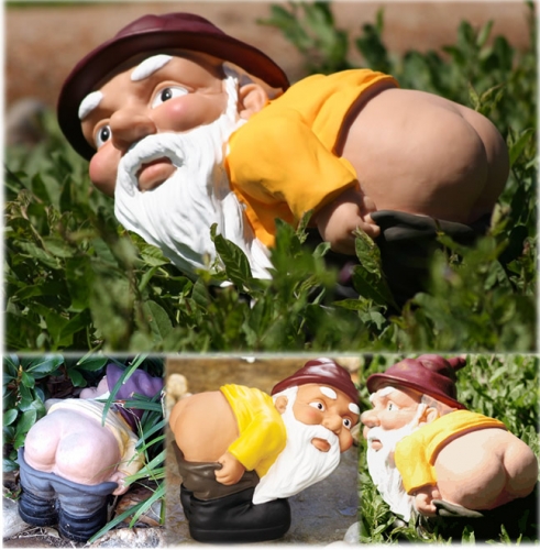 Mooning Lawn Gnome